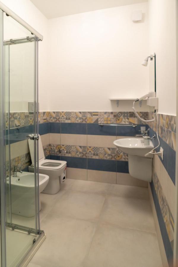 I Parrini Bed & Breakfast Porto Empedocle Bagian luar foto