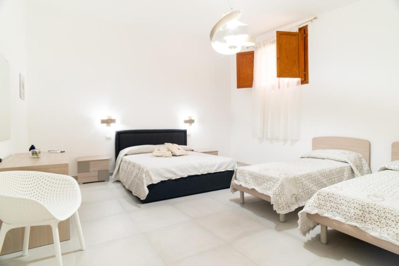 I Parrini Bed & Breakfast Porto Empedocle Bagian luar foto