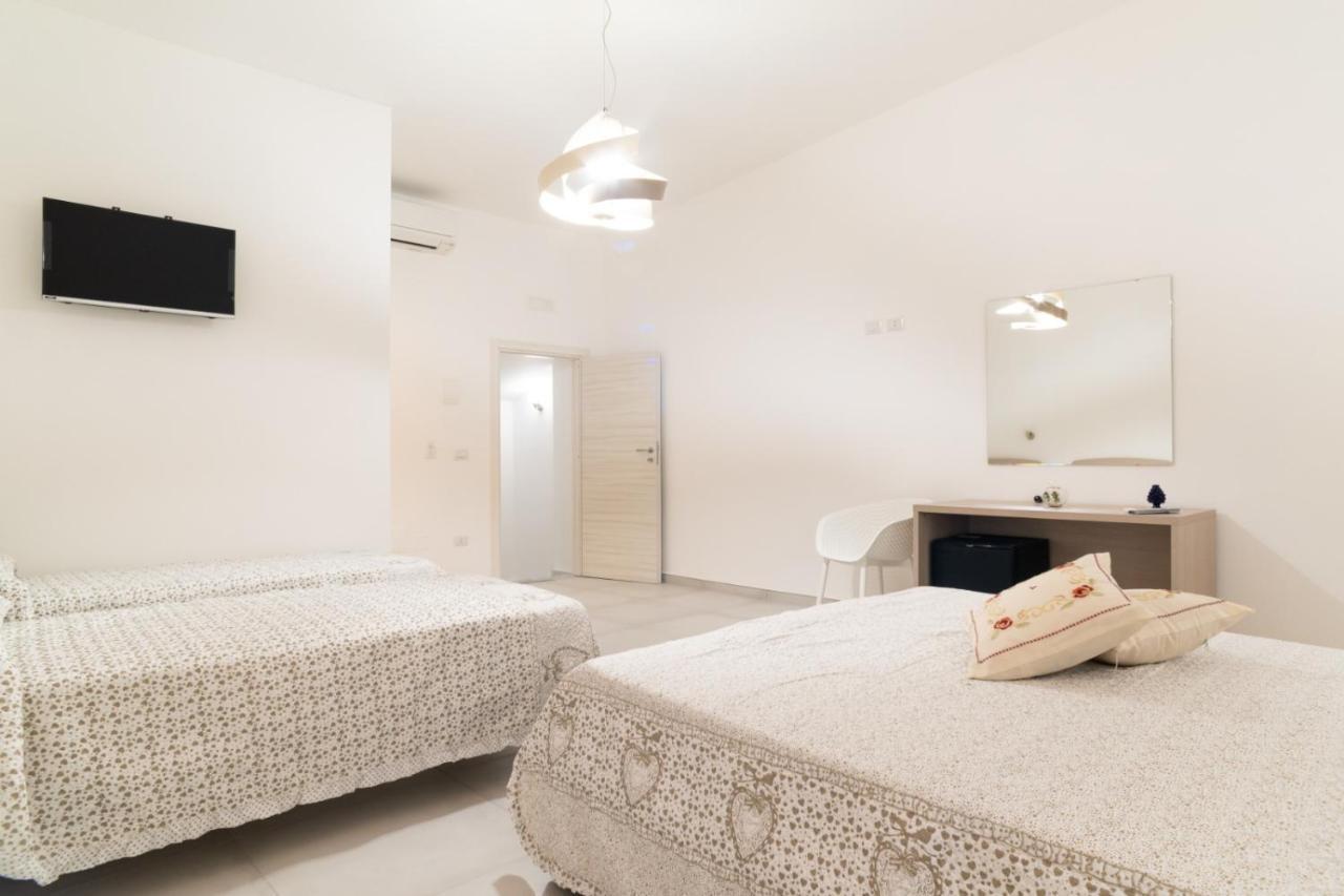I Parrini Bed & Breakfast Porto Empedocle Bagian luar foto